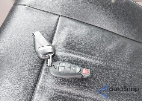 2013 Chrysler Town & Country Touring from USA, damaged, VIN 2C4RC1BG1DR714889